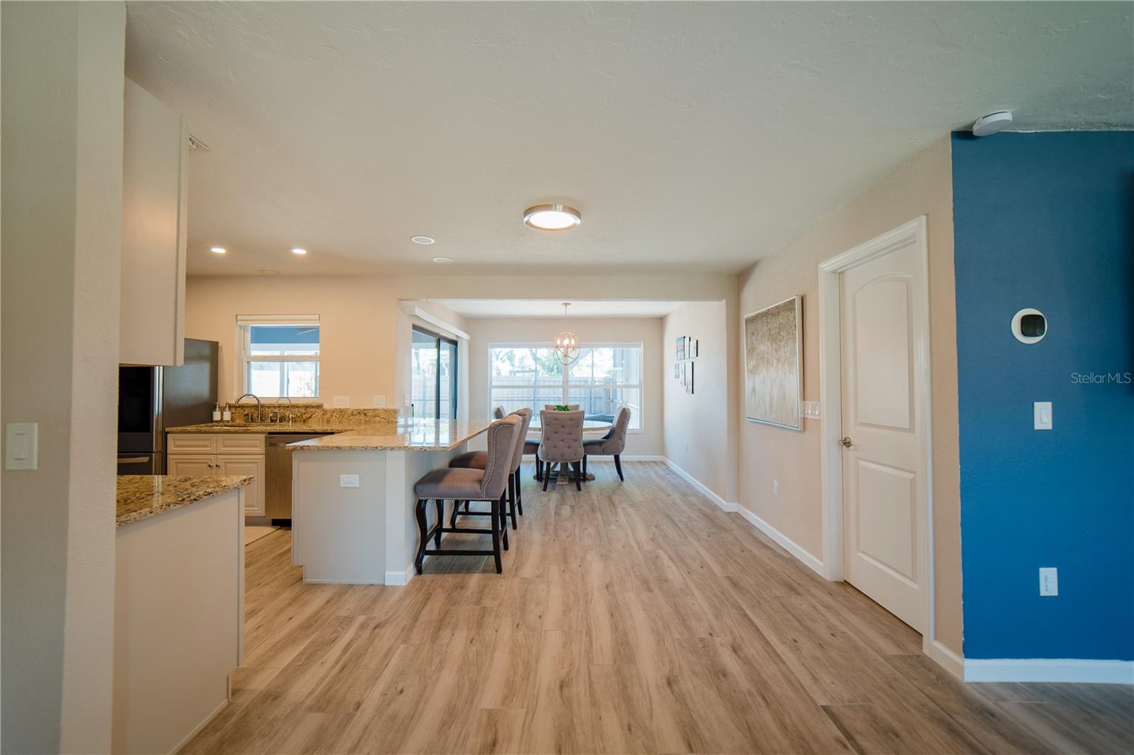 SOUTH VENICE - Residential