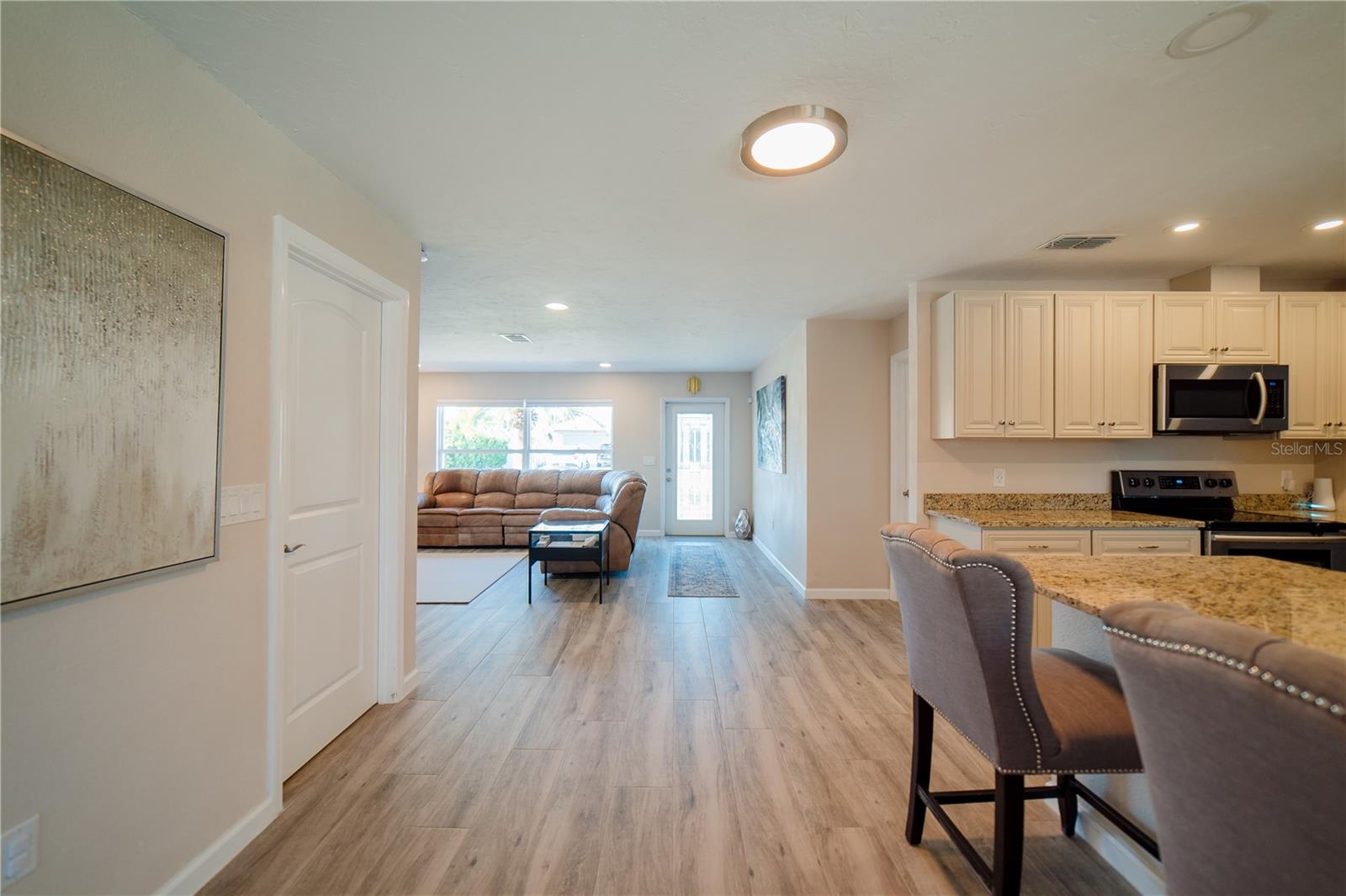 SOUTH VENICE - Residential