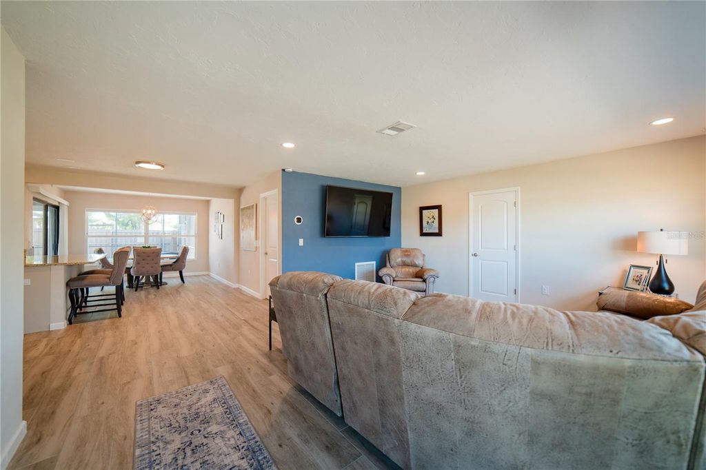 Photo of 35 Stanford Road, Venice, FL 34293 (MLS # D6146639)