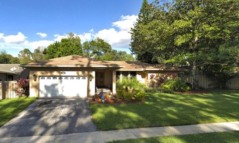 A home in PALM HARBOR