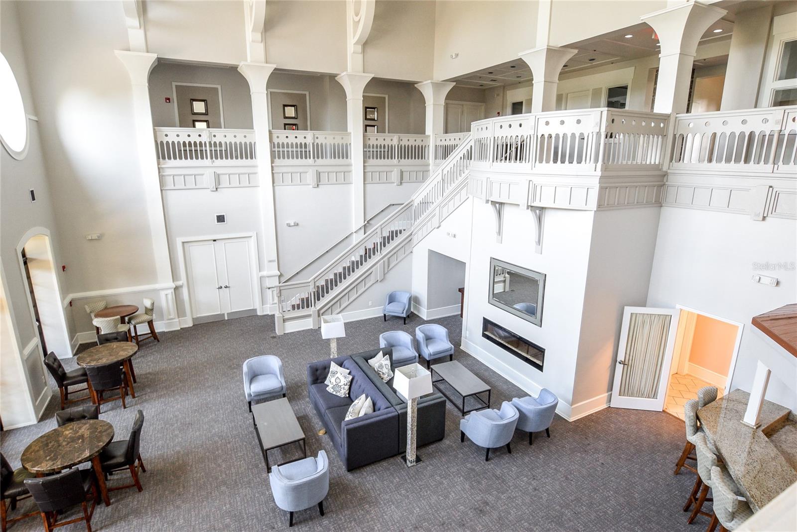 NOTTING HILL A CONDO - Residential