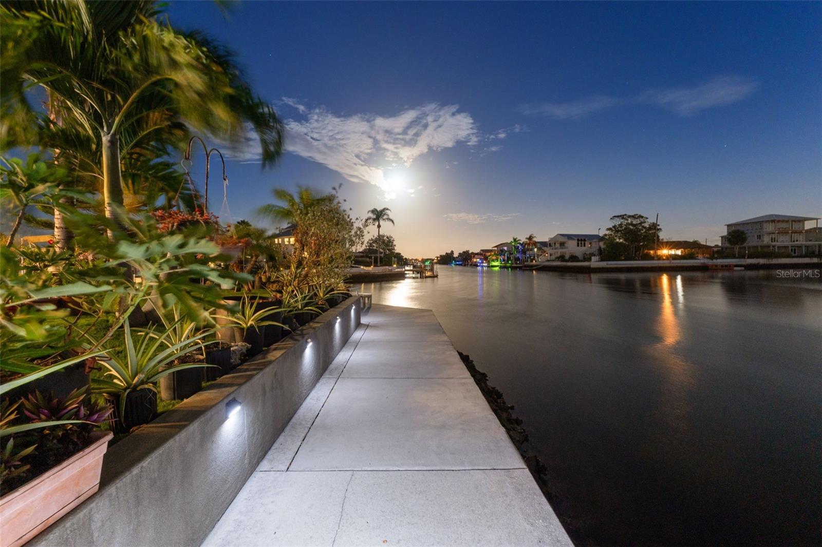 HERNANDO BEACH - Residential
