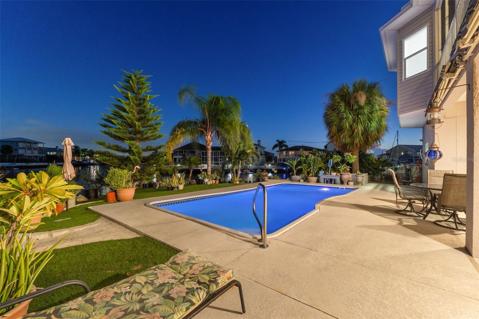 HERNANDO BEACH - Residential
