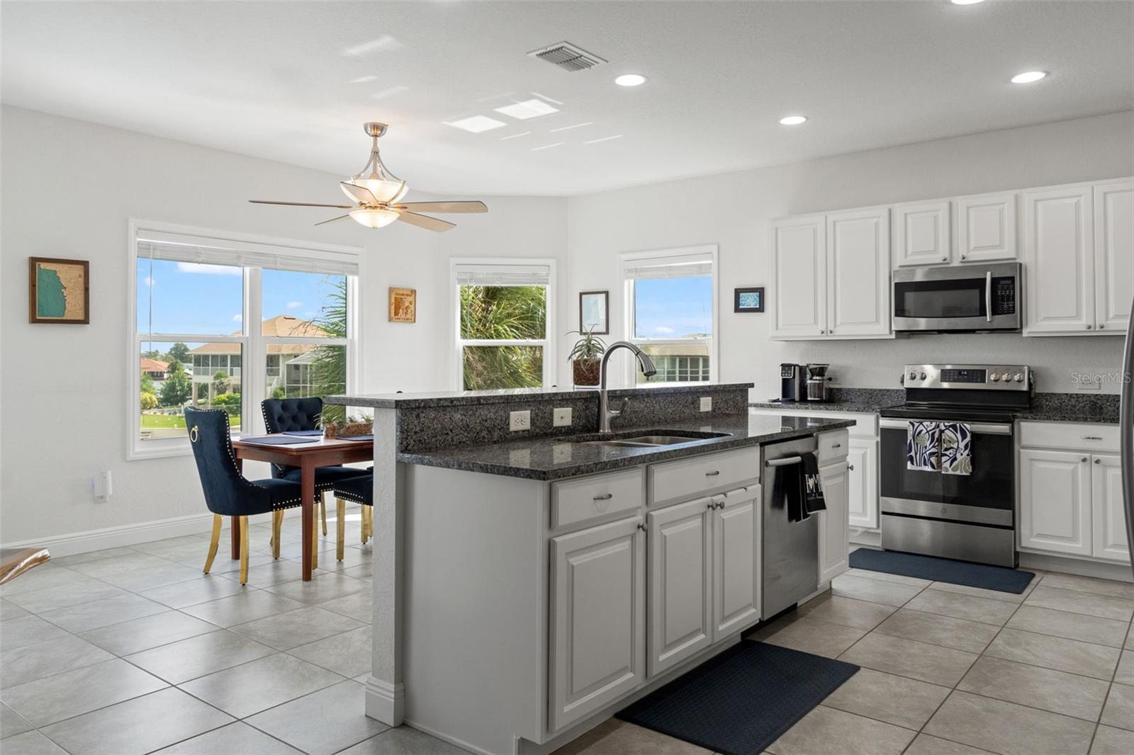 HERNANDO BEACH - Residential