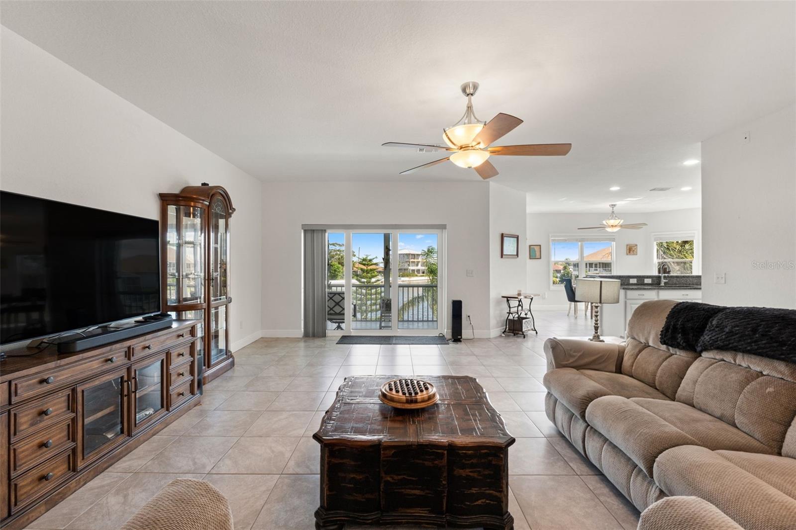 HERNANDO BEACH - Residential