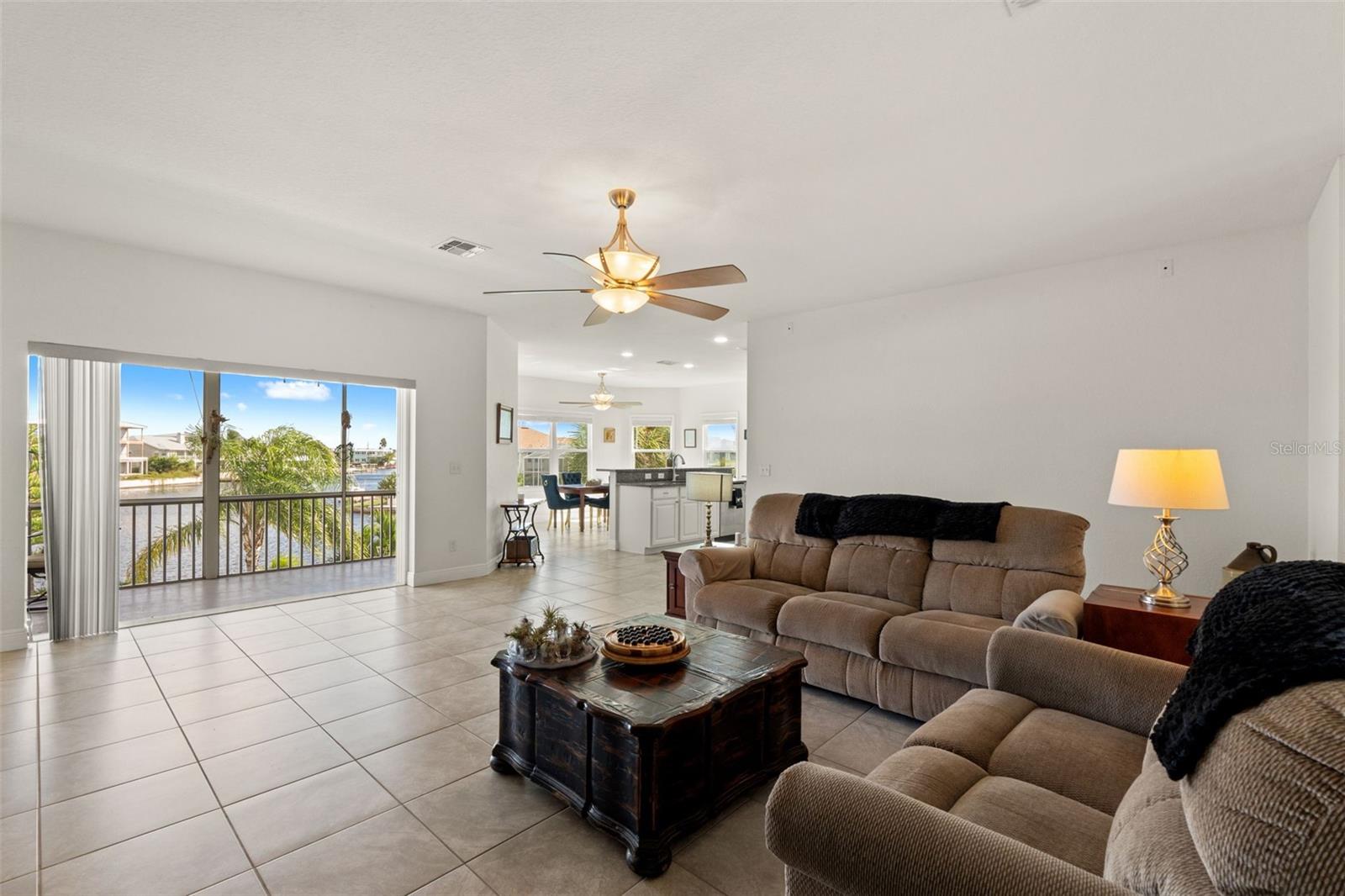 HERNANDO BEACH - Residential
