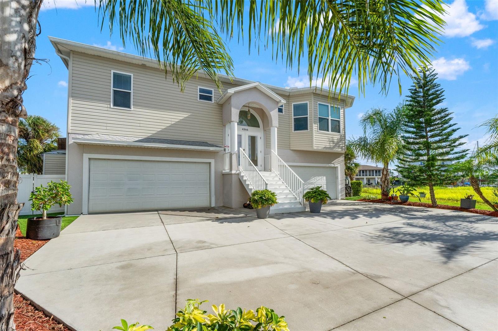 HERNANDO BEACH - Residential