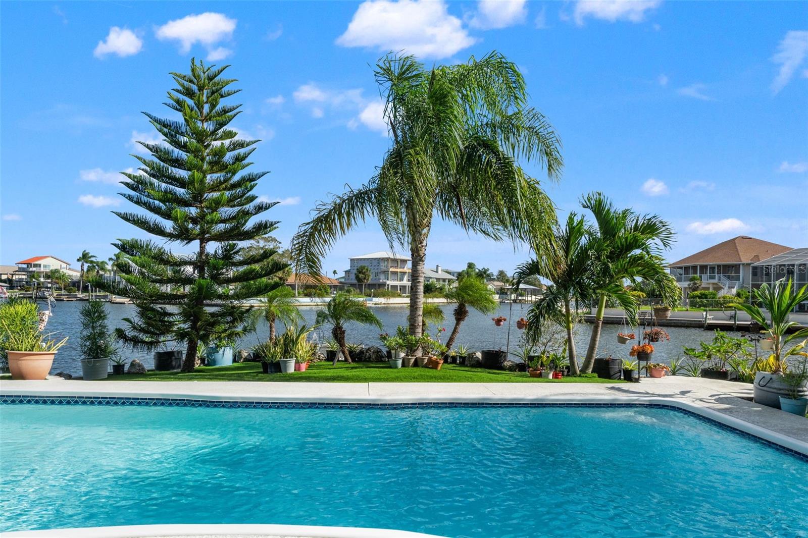 HERNANDO BEACH - Residential