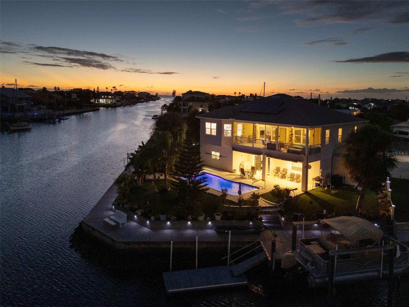 HERNANDO BEACH - Residential