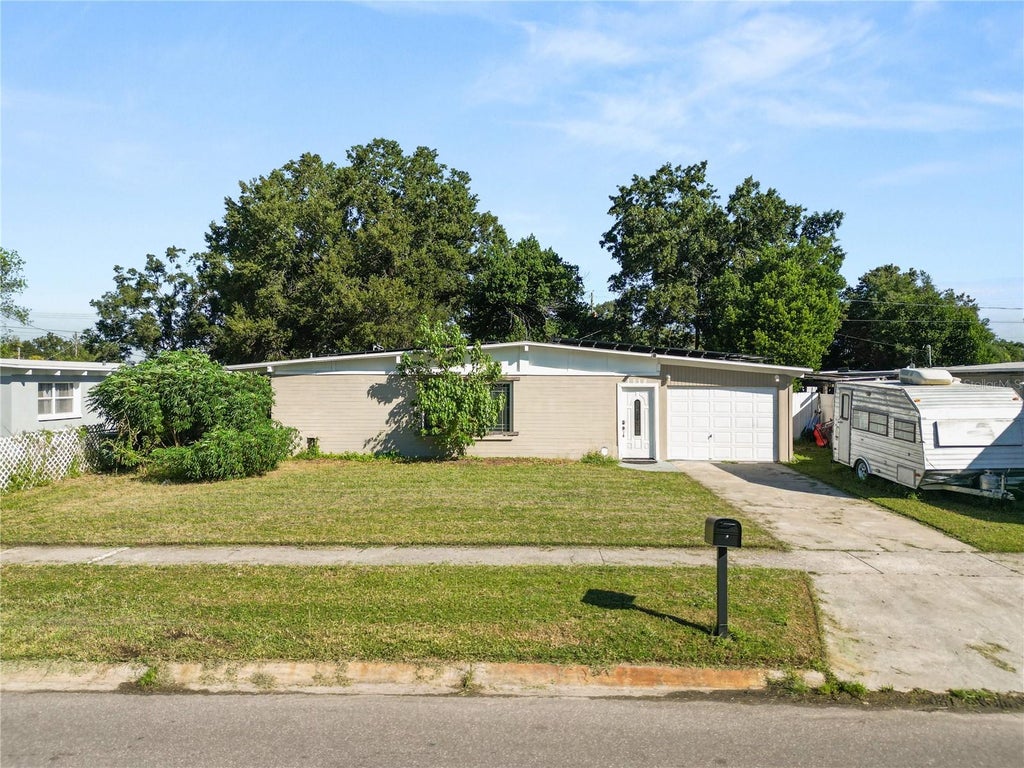 Photo of 1515 Lancelot Loop, Tampa, FL 33619 (MLS # L4965603)