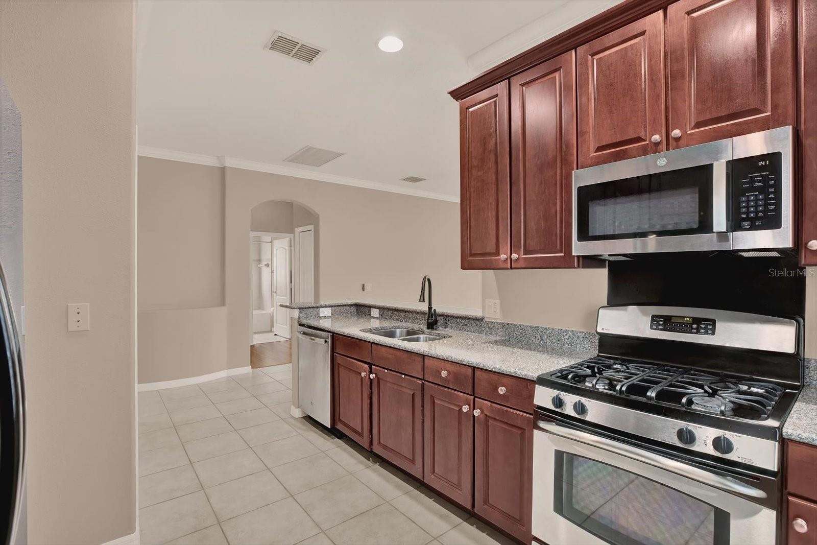 LIVE OAK PRESERVE PH 2A-VILLAG - Residential Lease