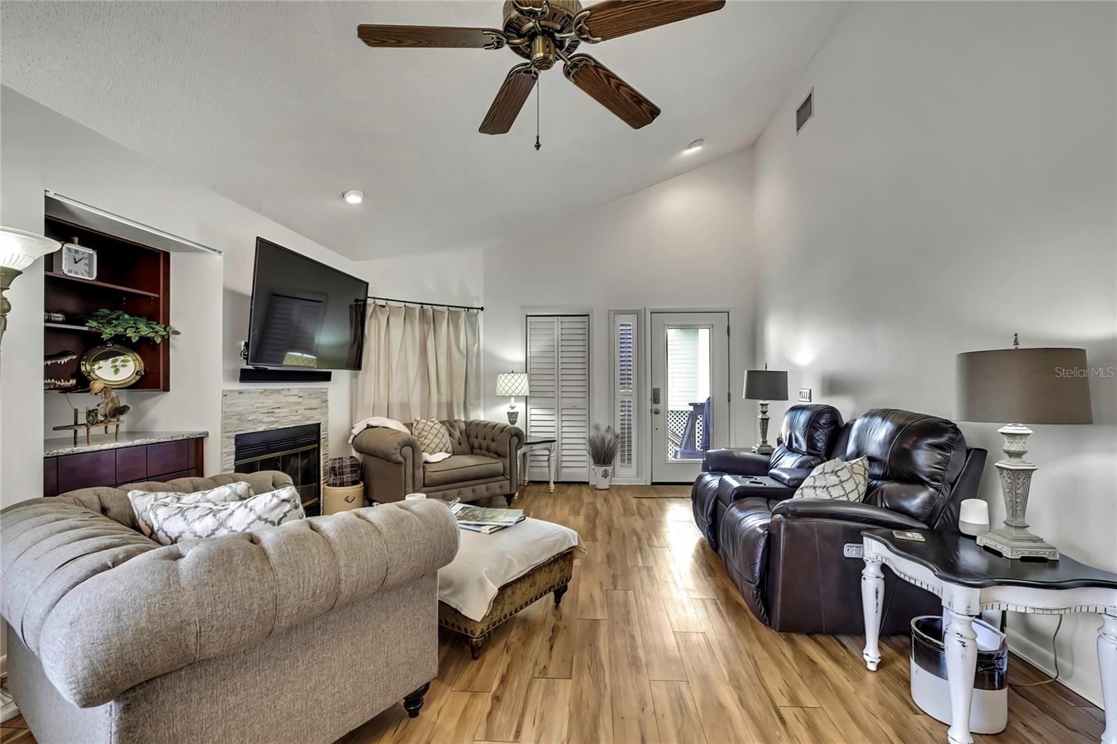 RIVER COVE LANDINGS CONDO - Residential