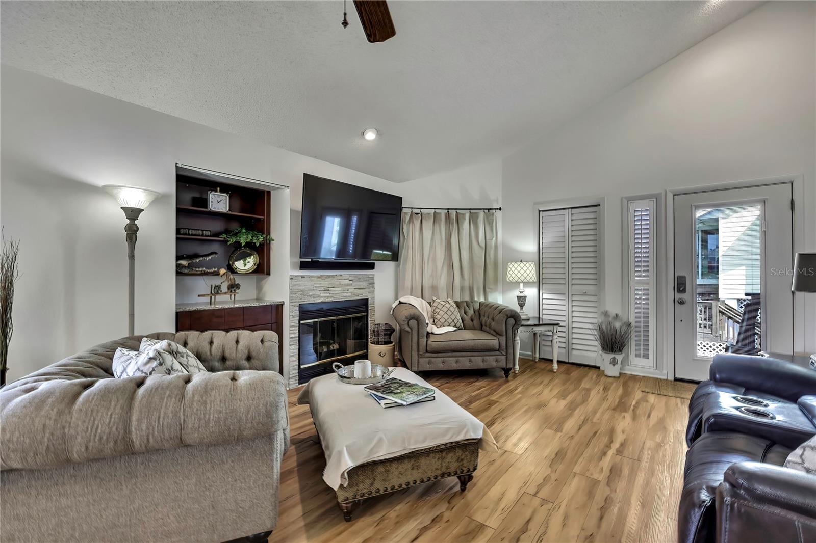 RIVER COVE LANDINGS CONDO - Residential