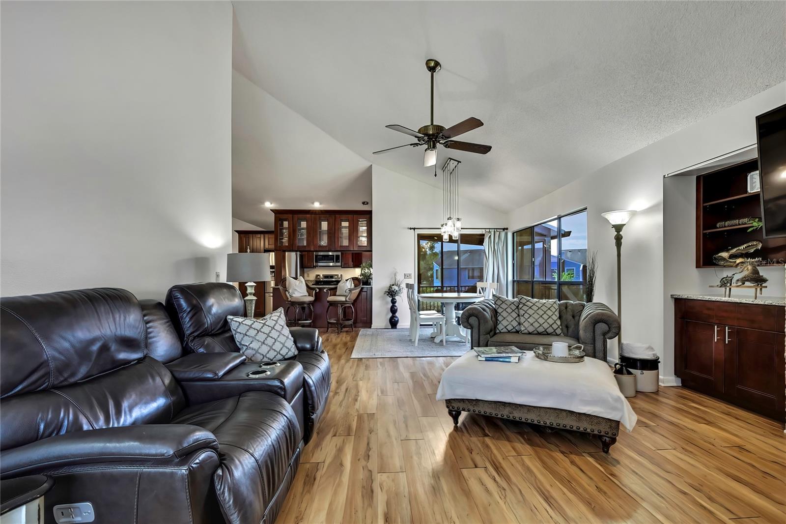 RIVER COVE LANDINGS CONDO - Residential