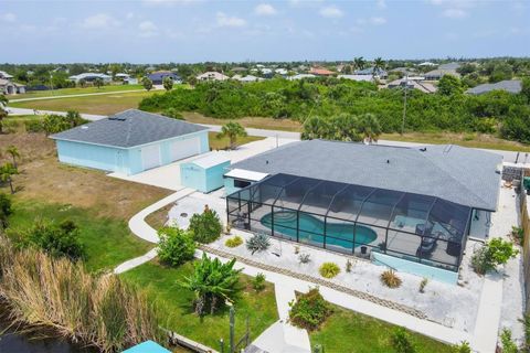 A home in PORT CHARLOTTE