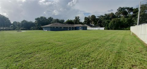 A home in SEFFNER