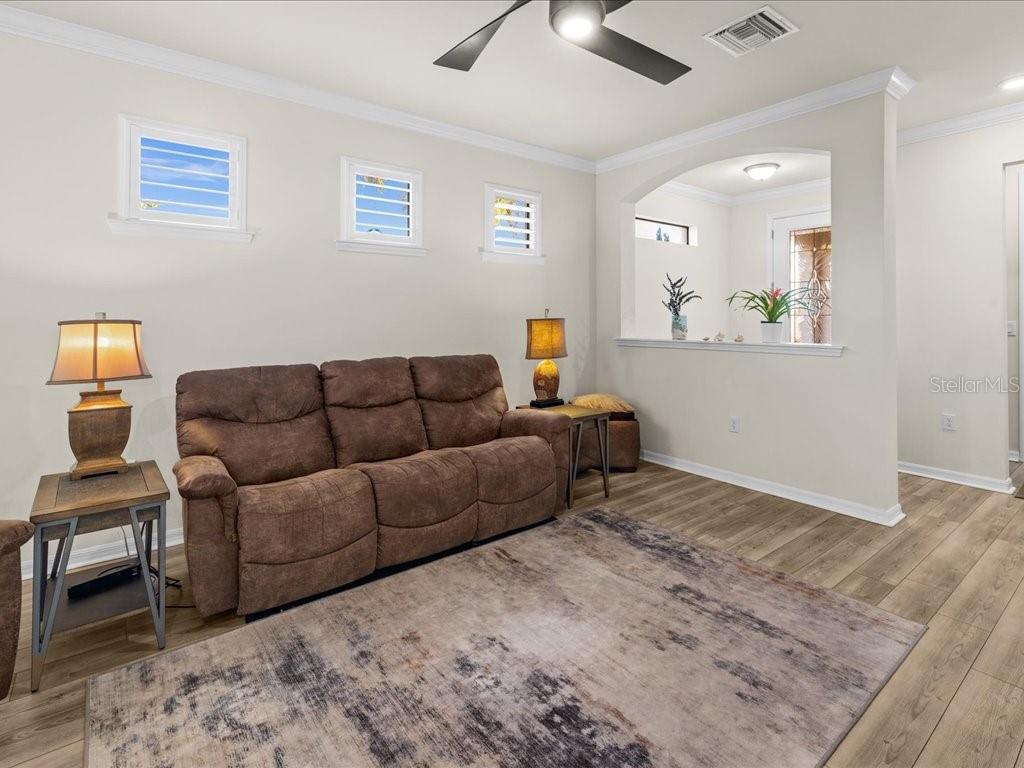 ISLANDWALK/THE WEST VLGS PH 6 - Residential