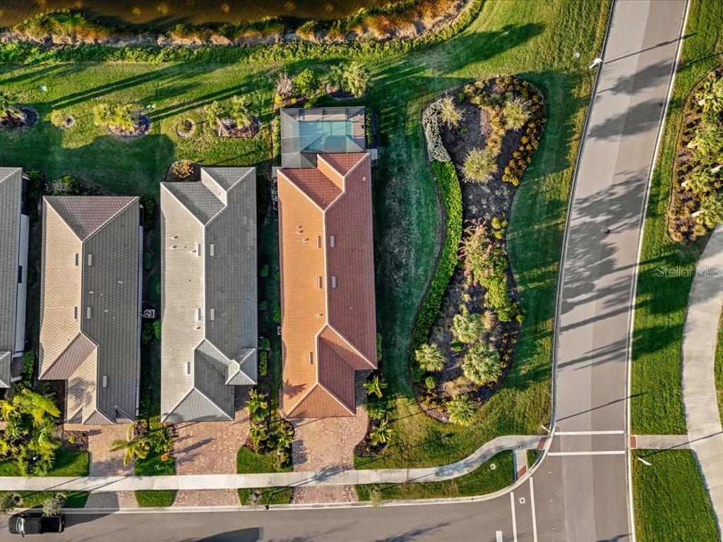 ISLANDWALK/THE WEST VLGS PH 6 - Residential