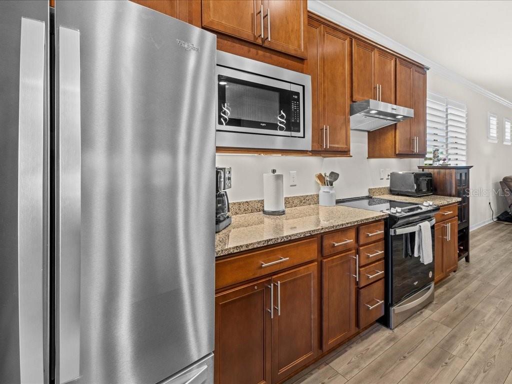 ISLANDWALK/THE WEST VLGS PH 6 - Residential