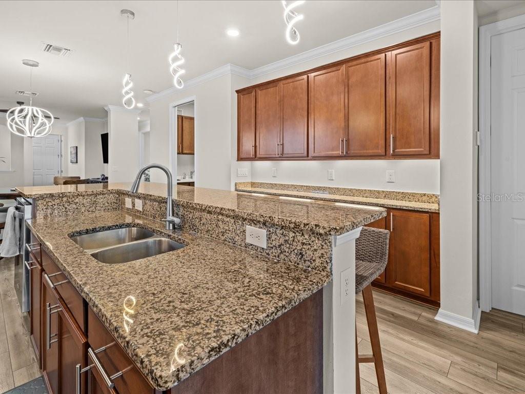 ISLANDWALK/THE WEST VLGS PH 6 - Residential