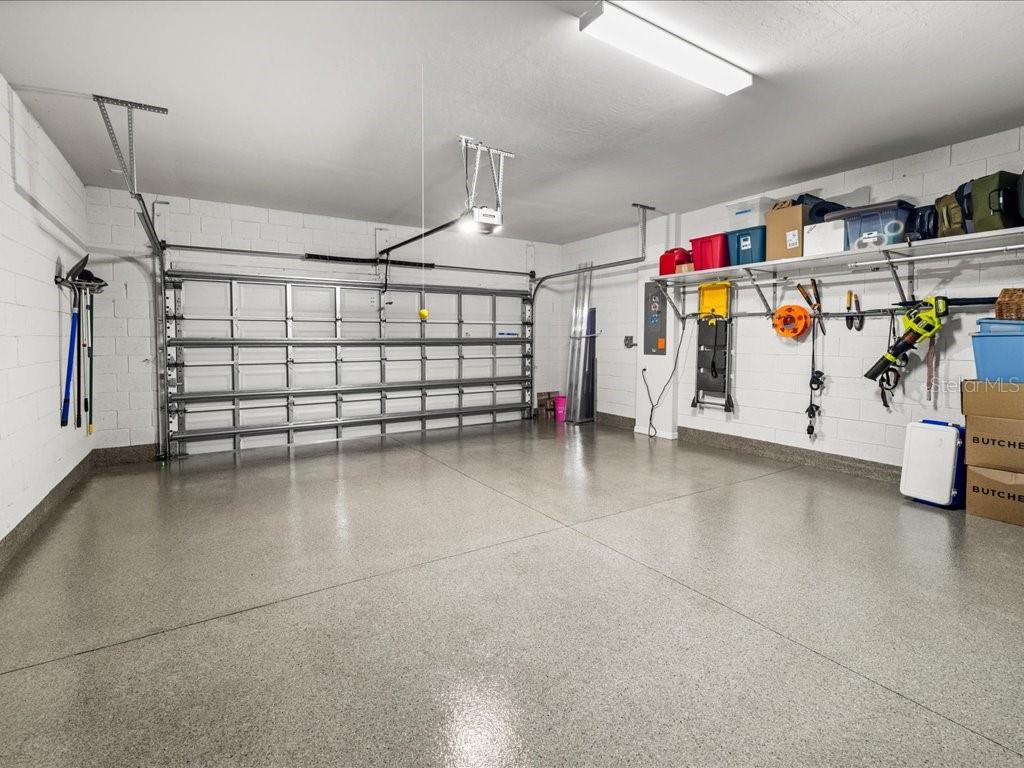 ISLANDWALK/THE WEST VLGS PH 6 - Residential