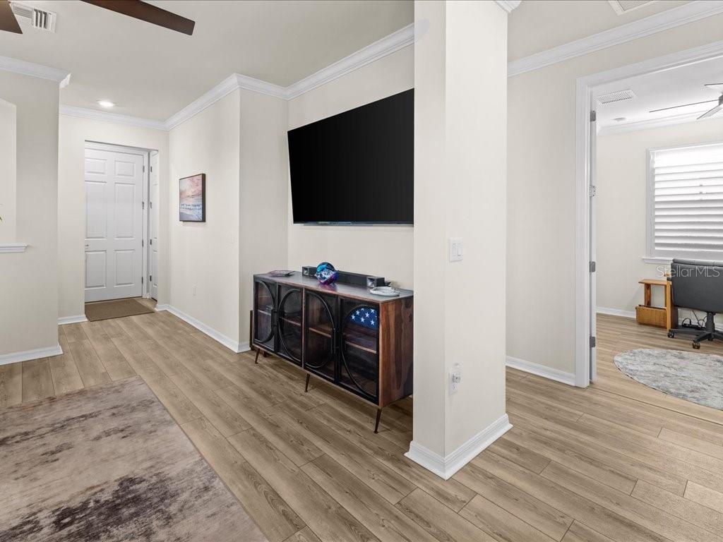 ISLANDWALK/THE WEST VLGS PH 6 - Residential