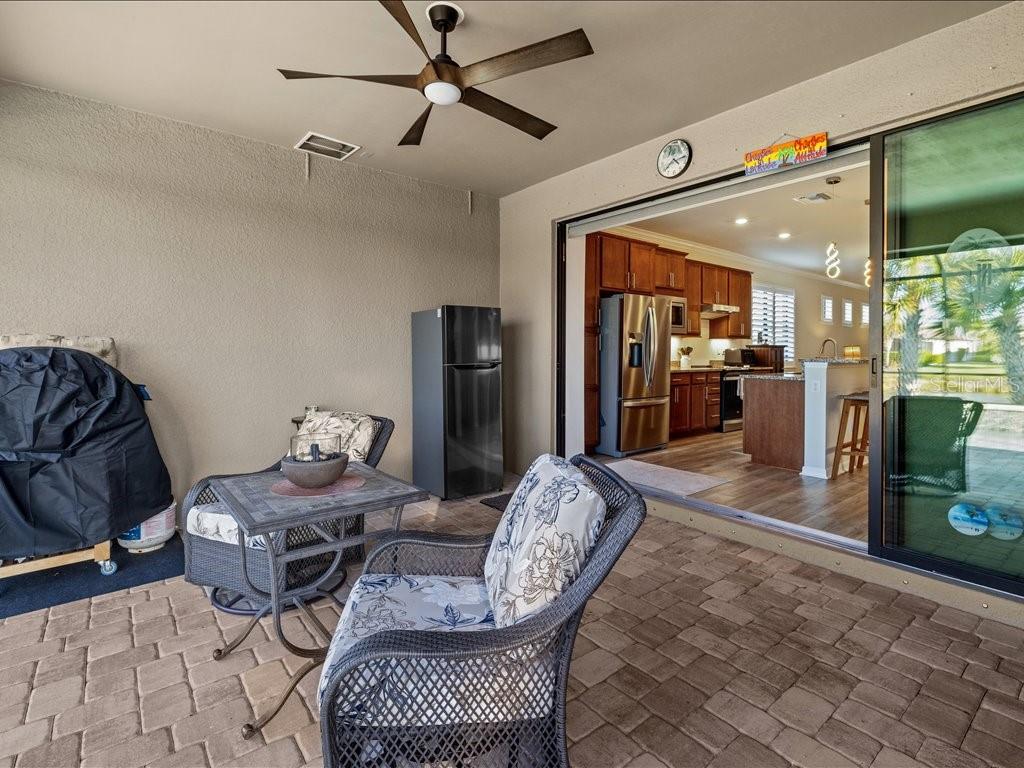 ISLANDWALK/THE WEST VLGS PH 6 - Residential