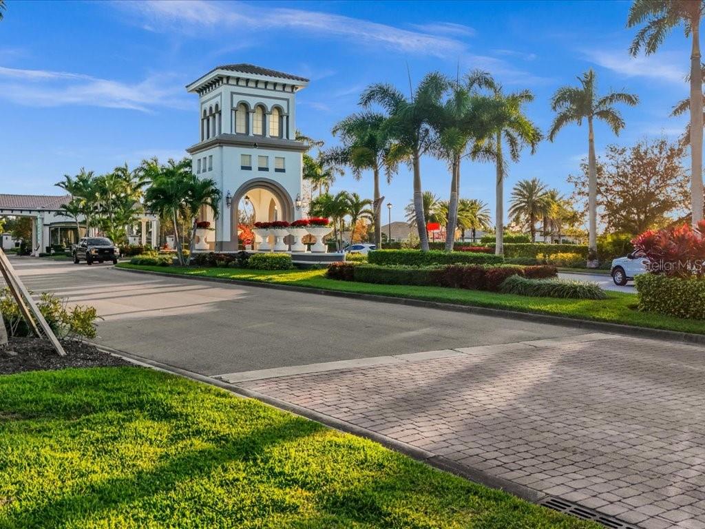 ISLANDWALK/THE WEST VLGS PH 6 - Residential