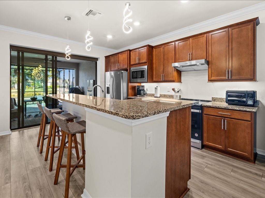 ISLANDWALK/THE WEST VLGS PH 6 - Residential