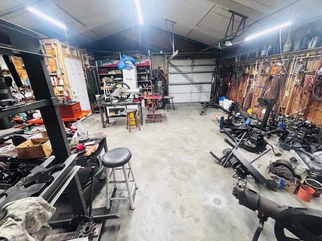 UNREC PORTIONS SE 01/4 NW 01/4 & NW 01/4 - Residential