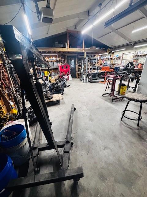 UNREC PORTIONS SE 01/4 NW 01/4 & NW 01/4 - Residential