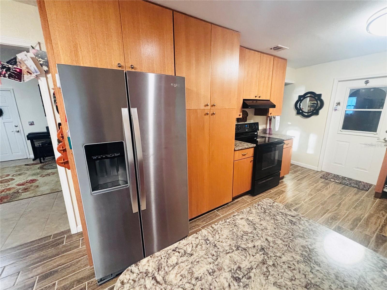 UNREC PORTIONS SE 01/4 NW 01/4 & NW 01/4 - Residential