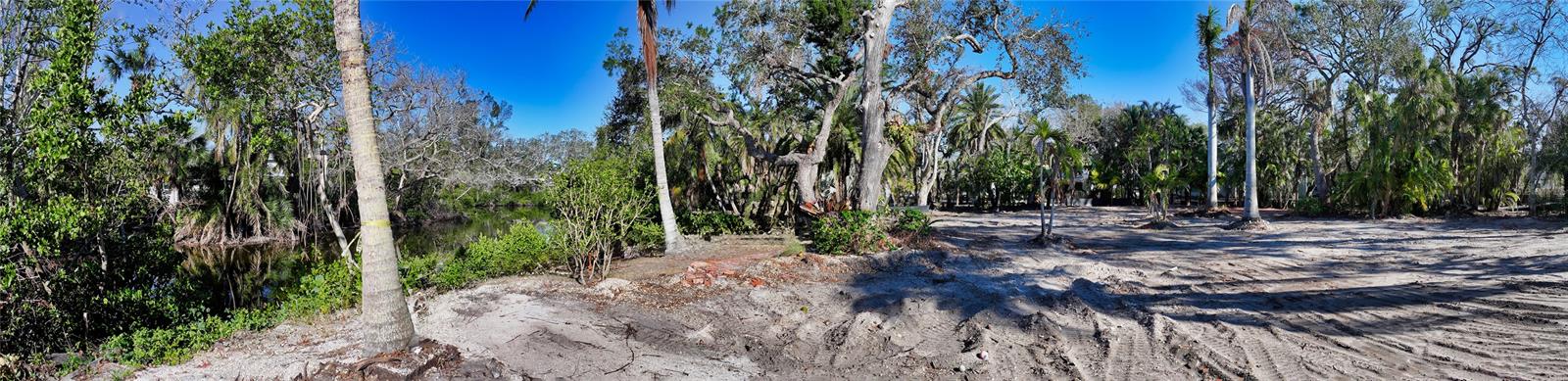 SIESTA PROPERTIES INC - Land