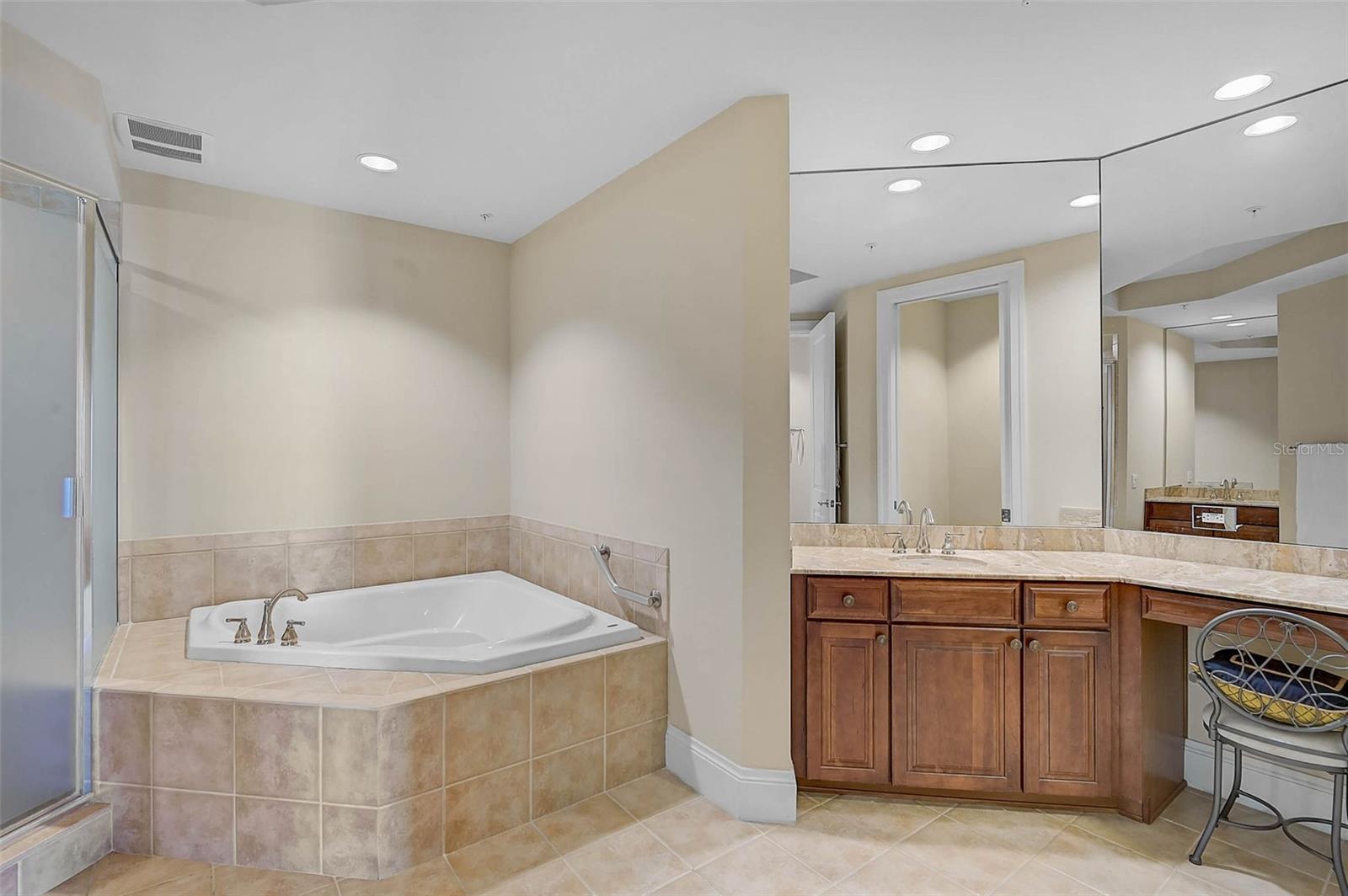 BEL MARE PH I - Residential