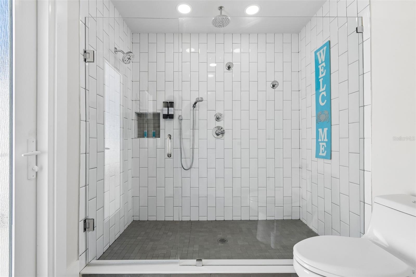 BROWNS ADD TO RE-REV MAP OF INDIAN BEACH - Residential