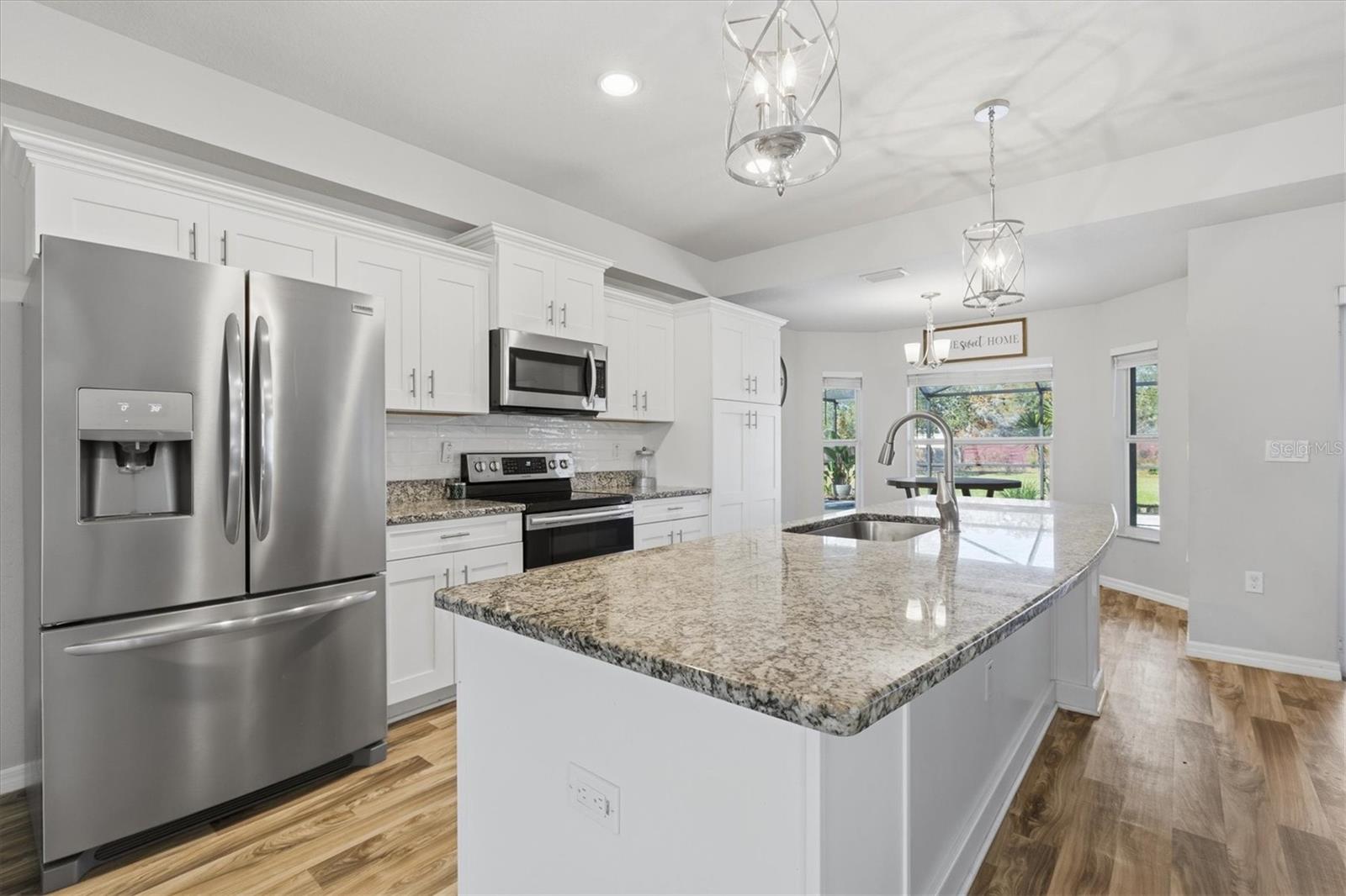 ROYAL HIGHLANDS - Residential