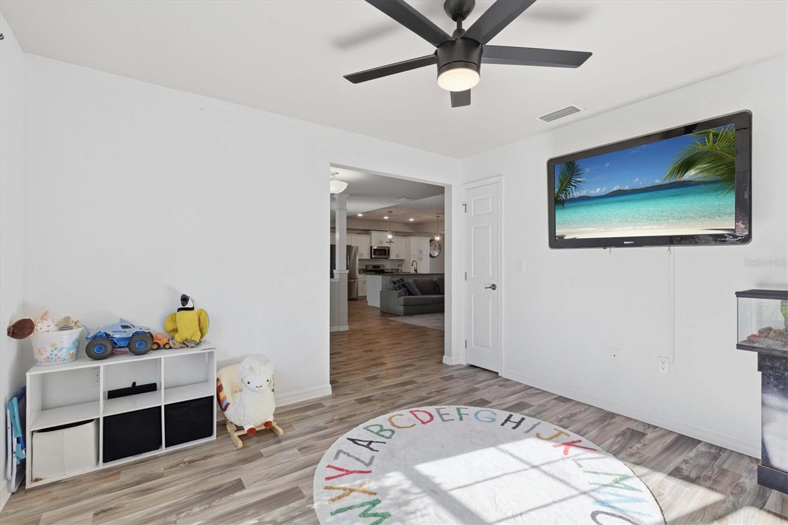 ROYAL HIGHLANDS - Residential