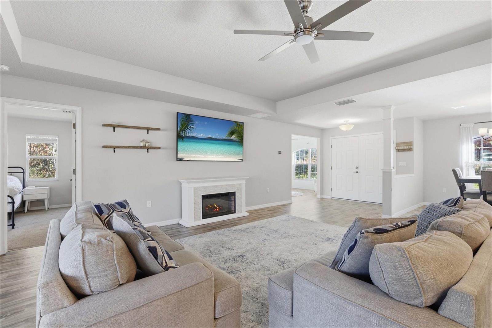 ROYAL HIGHLANDS - Residential