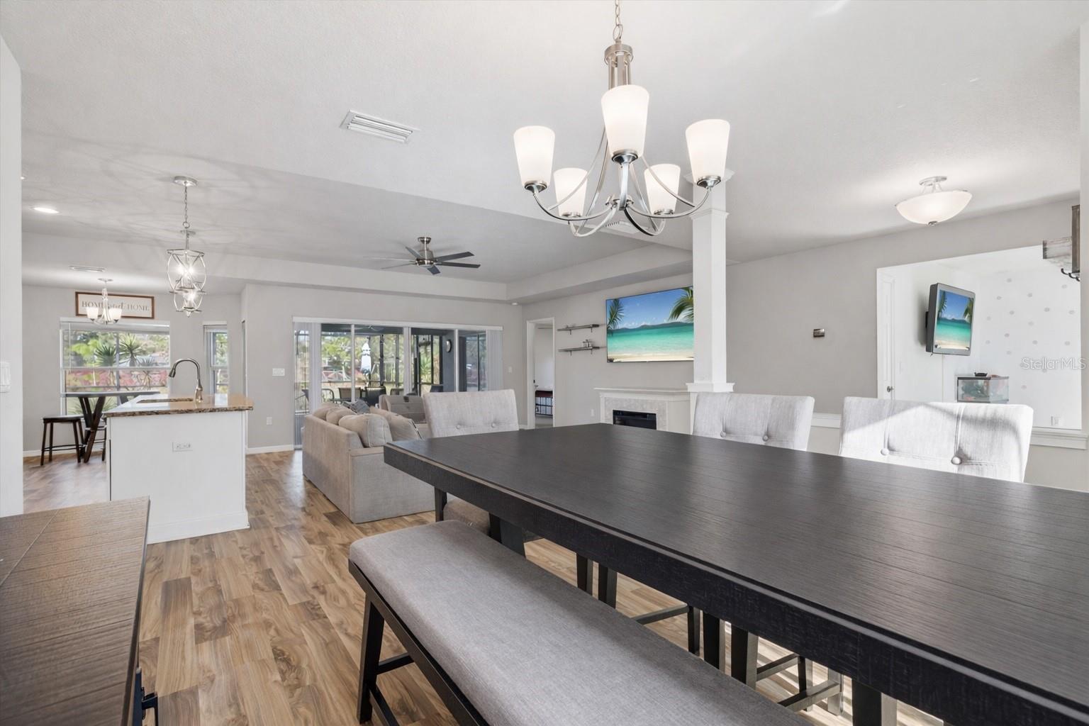 ROYAL HIGHLANDS - Residential