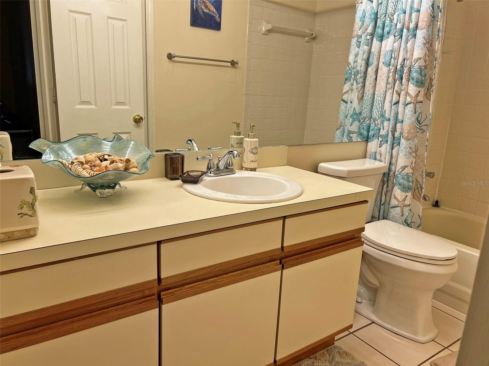 HIDDEN SPRINGS CONDO - Residential