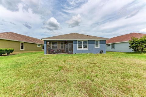 A home in PARRISH