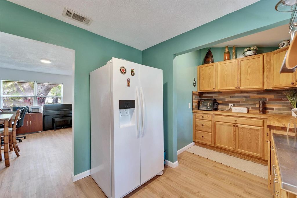 listing image 52
