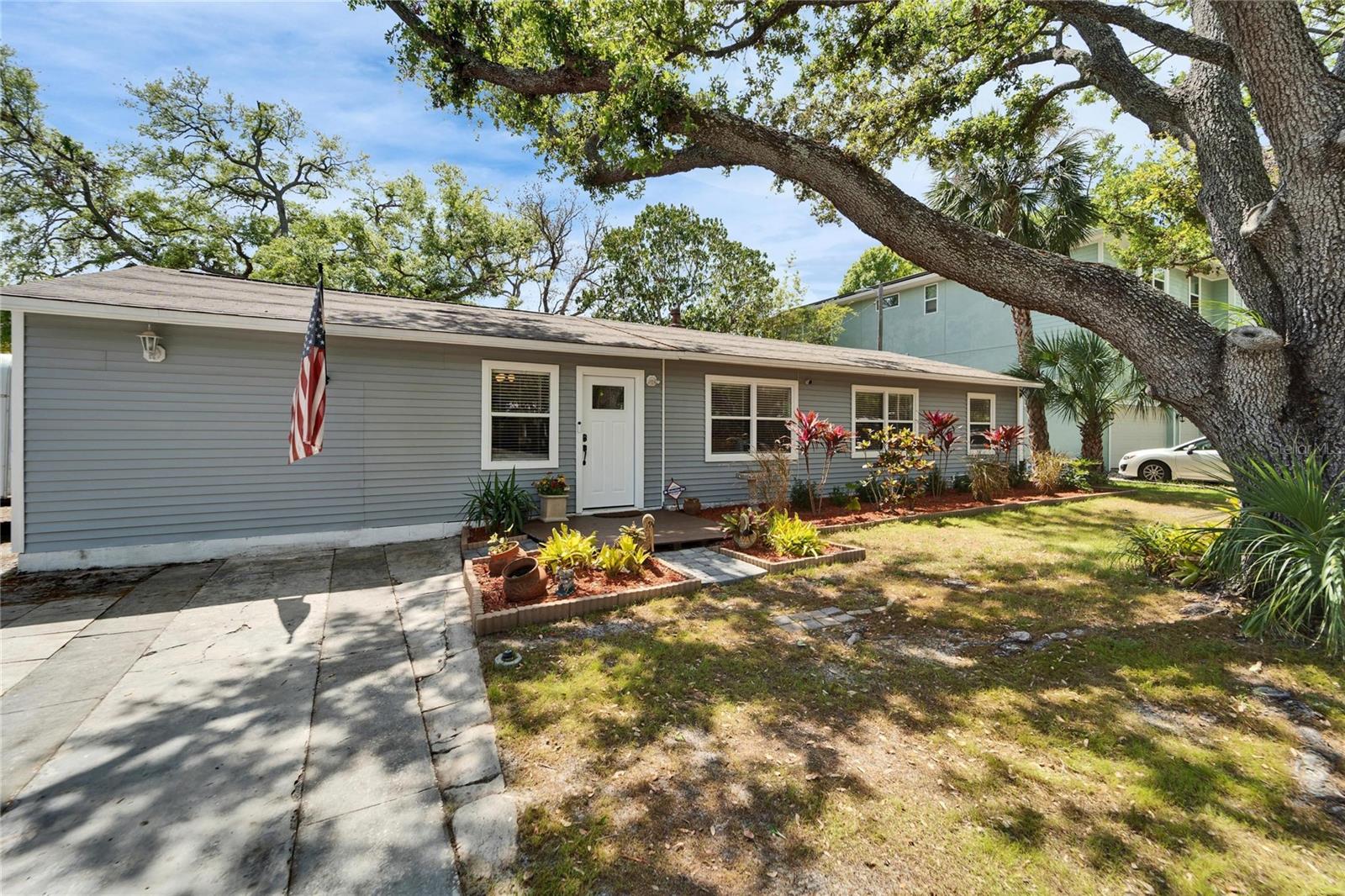 4414 W EL PRADO BOULEVARD