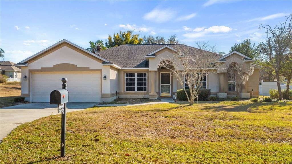 Photo of 13136 Lakewind Drive, Clermont, FL 34711 (MLS # G5107591)