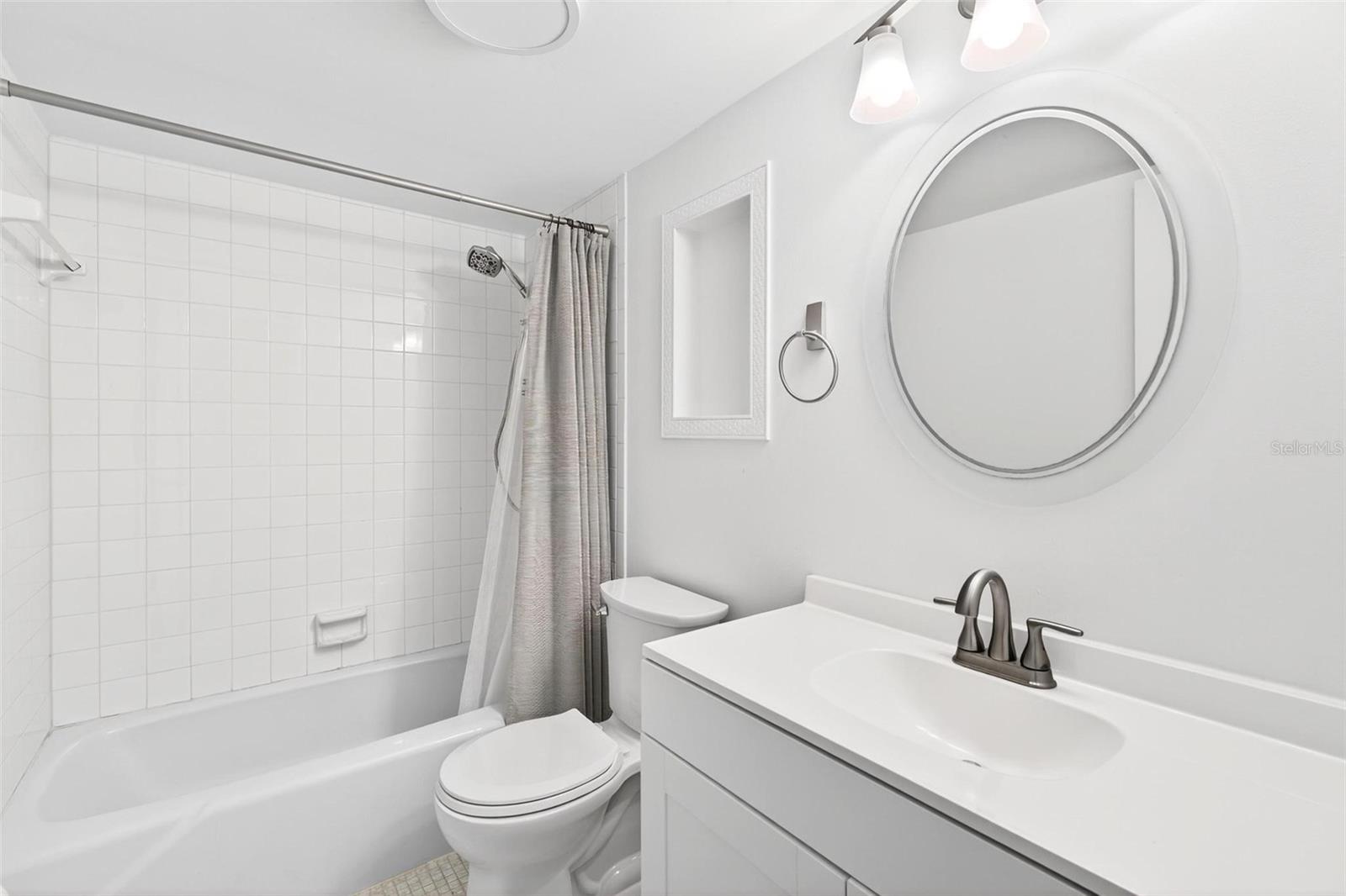 BUNKER HILLS INC - Residential