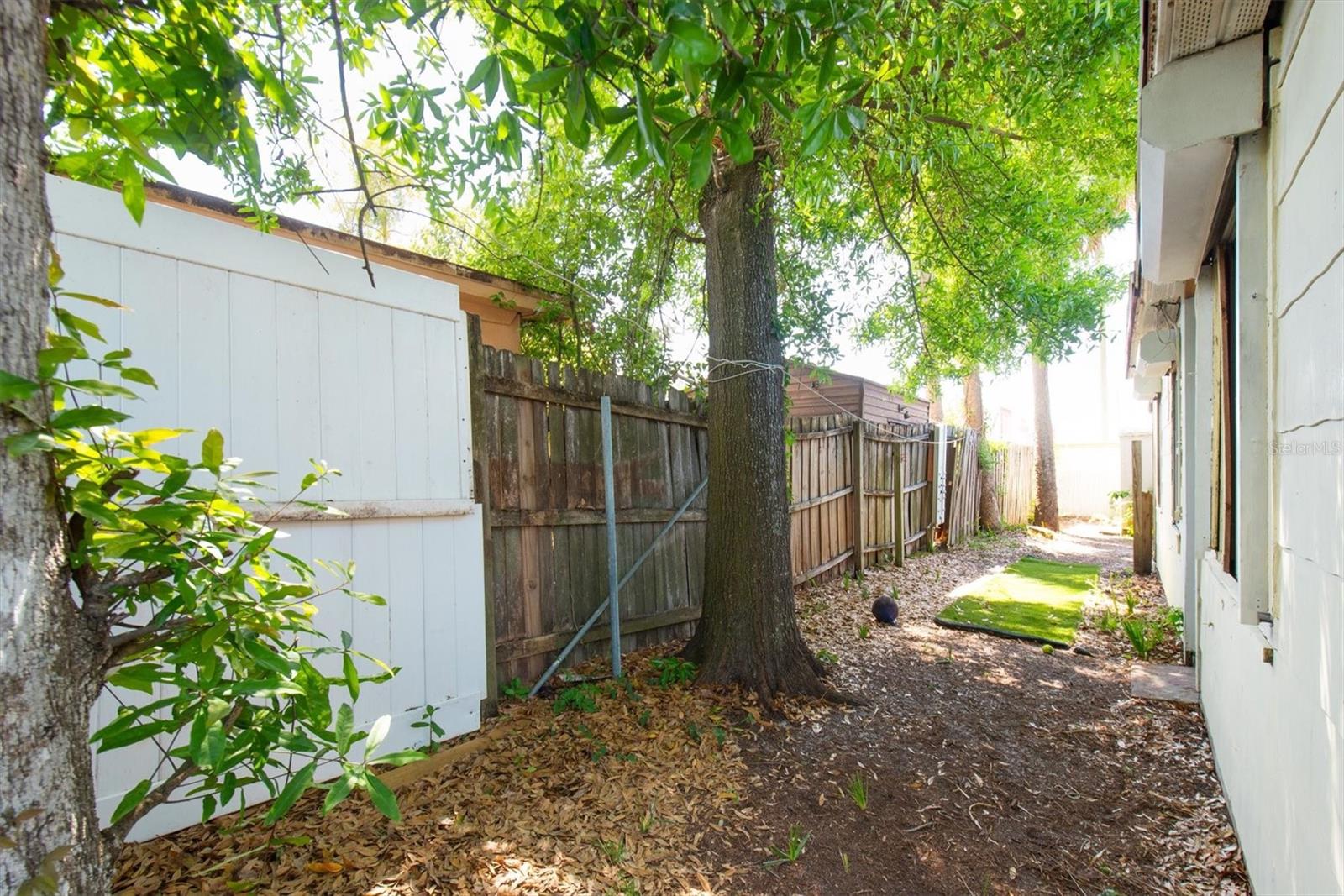 TANGERINE BUS CENTER SUB - Residential