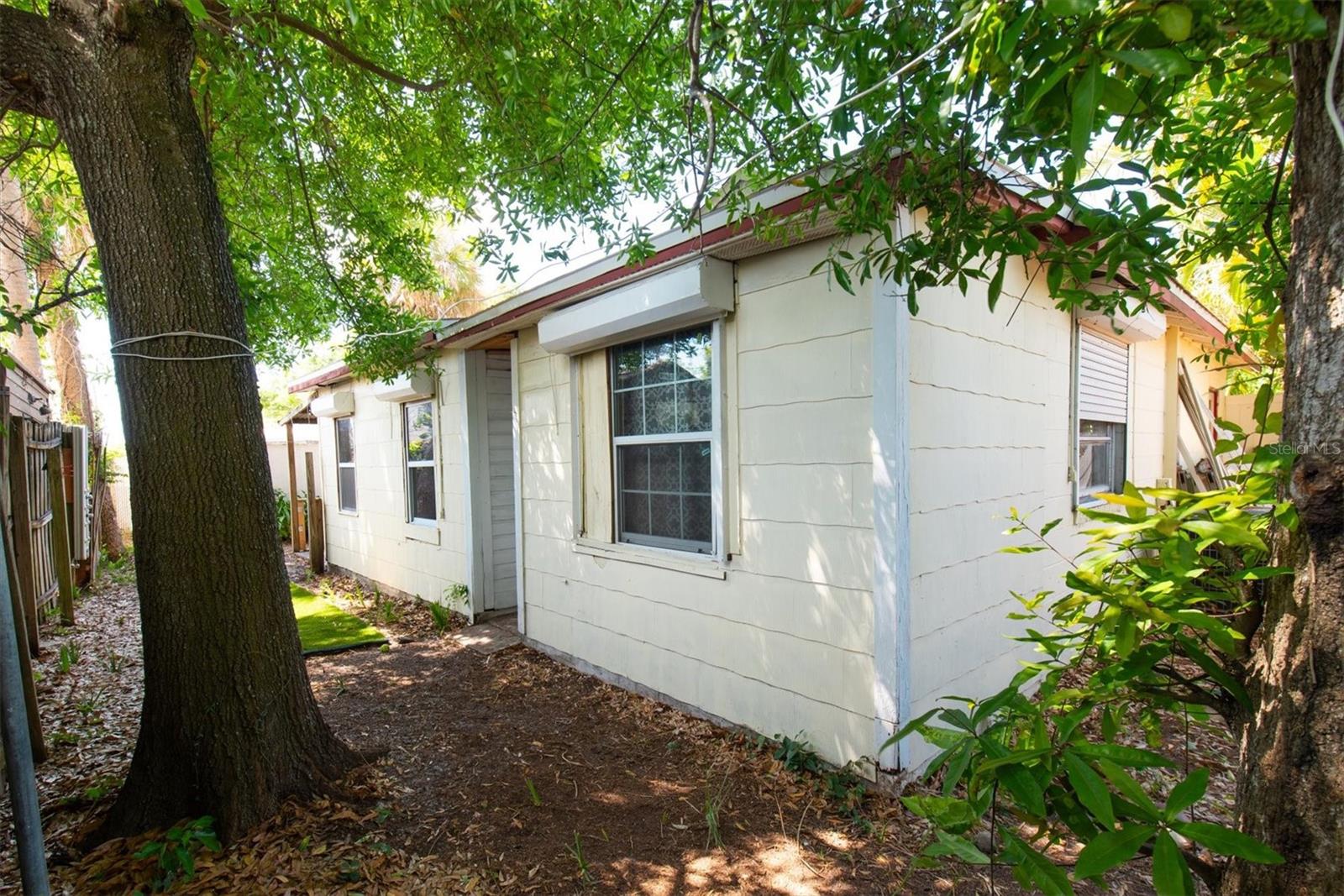 TANGERINE BUS CENTER SUB - Residential