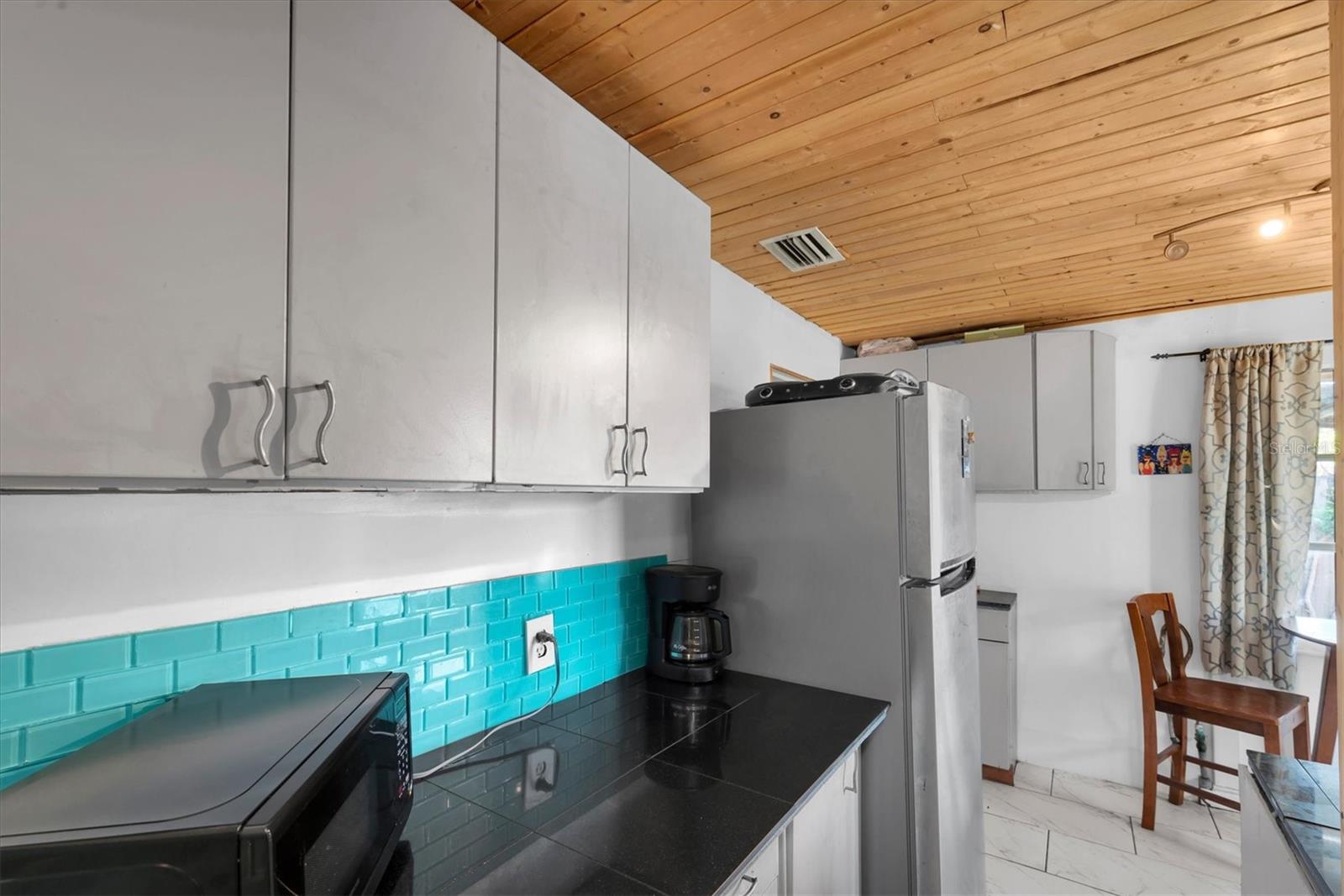 TANGERINE BUS CENTER SUB - Residential