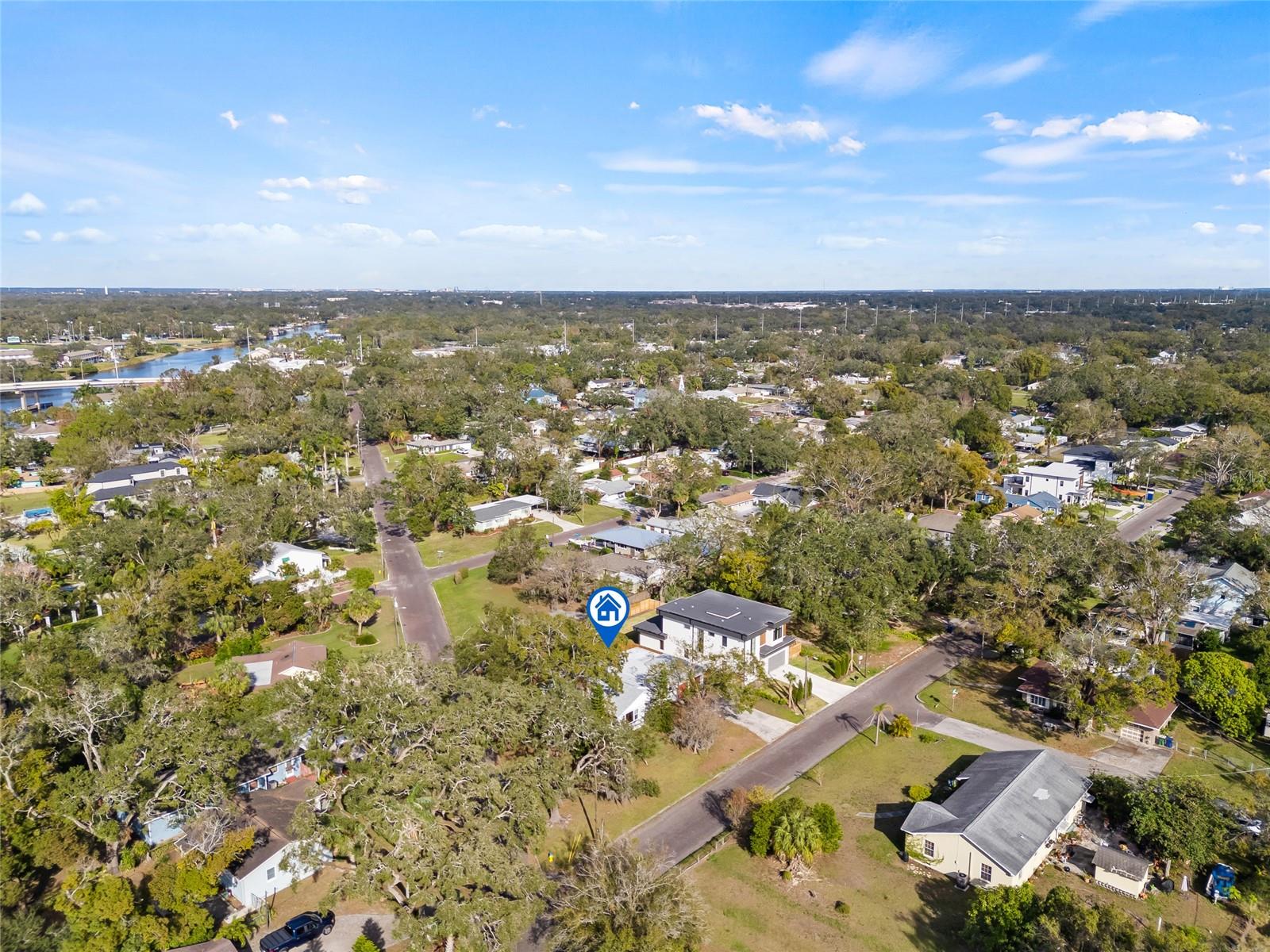 RIVERSIDE NORTH - Residential Lease