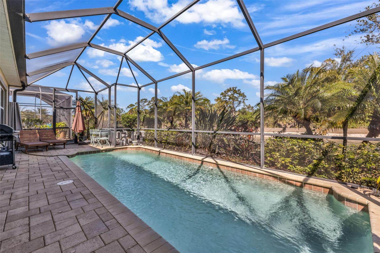 CARIBBEAN VILLAGE - Residential